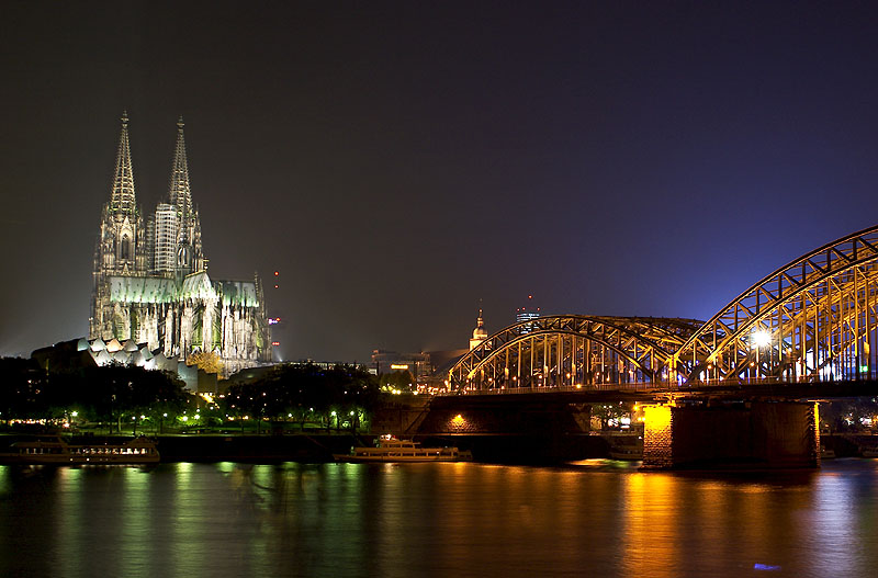 cologne by night